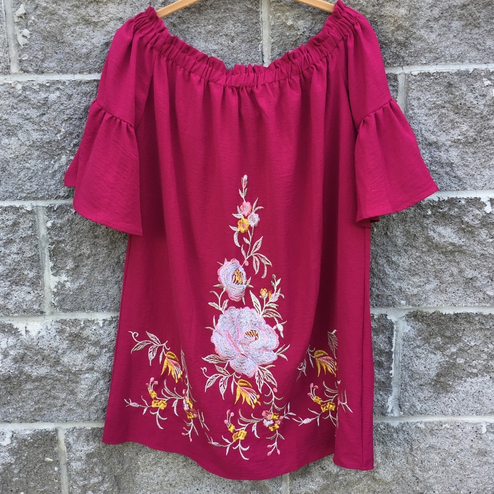 Off the Shoulder pink dress size small